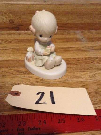 Precious Moments Love Is Kind Figurine Duck Soup Auctions