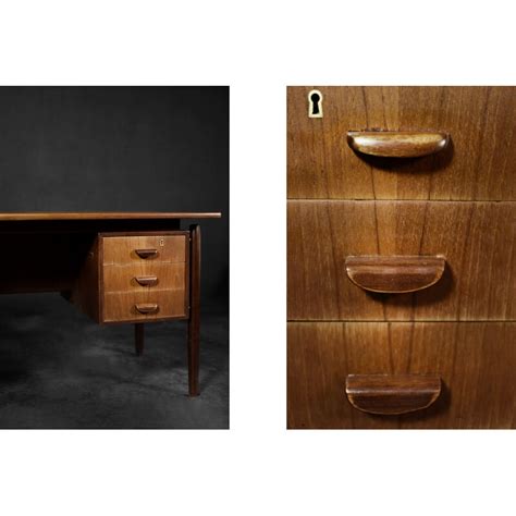 Scrivania Bilaterale D Epoca In Legno Di Teak Con Cassetti Danimarca 1960