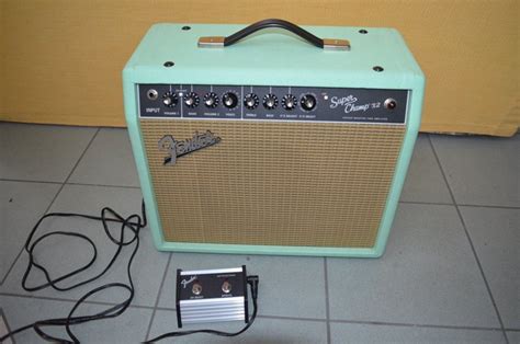 Fender Super Champ X2 Limited Edition Surf Green Amplifier Combo 15W