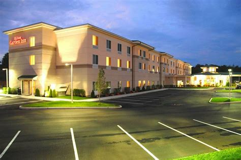 Hilton Garden Inn Riverhead / Residence Inn by Marriott, Riverhead, NY ...