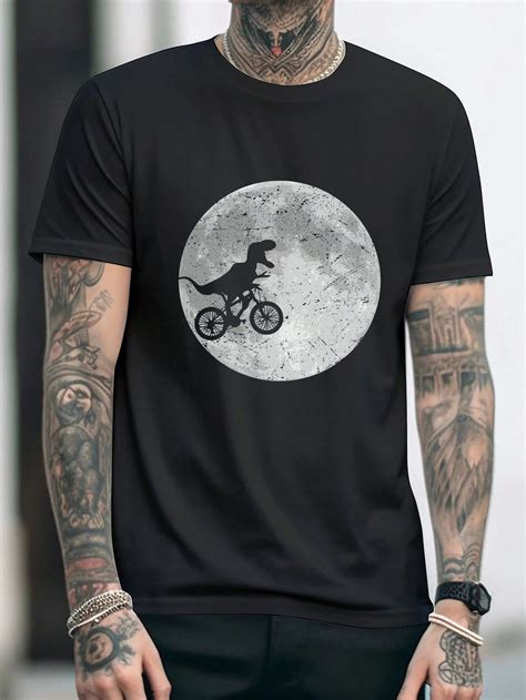 Camiseta Básica Unissex Flying Dinosaur The Moon T Sete Custom