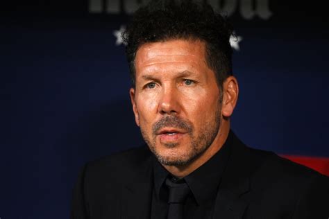 Simeone Ancelotti A Tent Une Approche Complexe Avec Cinq Milieux De