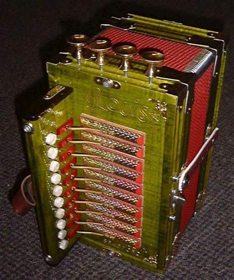 LOUIS CAJUN ACCORDIONS. « Mannings Musicals