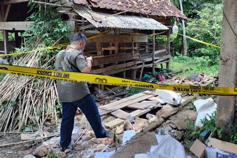 Foto Warisan Berdarah Di Lampung Ayah Dan Anak Bunuh Anggota