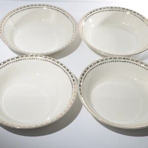 Set Of 4 ALFRED MEAKIN Gold Crown Ironstone Coupe Soup Bowl Pasta 7 25