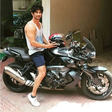 Pin By Rajshree On Sushant Singh Rajput Sushant Singh Bollywood