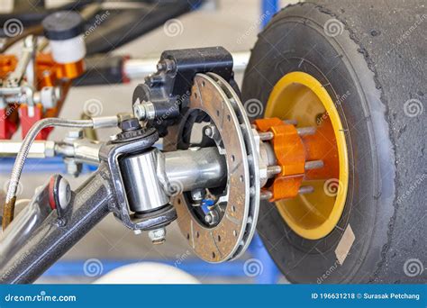 Front Wheel Hubs And Hydraulic Caliper Disc Brake Unit Assembly On