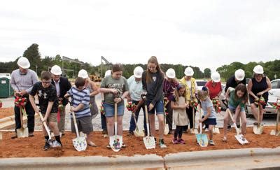 Ground broken for new West Lincoln library | News | lincolntimesnews.com