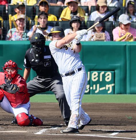 【阪神】勝てば一気にマジック3減！ 2回に佐藤輝明二塁打→ノイジー右前打で先制に成功！ プロ野球写真ニュース 日刊スポーツ