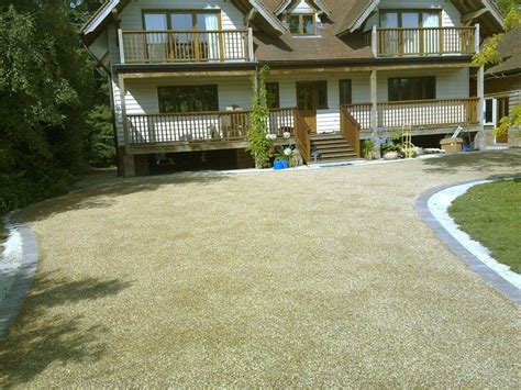 Driveway Bitumen Pressed With Olden Gravel Completed Golden Gravel