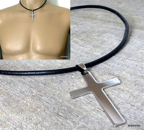 Collier Homme Avec Croix Acier Inoxydable Cordon Cuir Ninanina