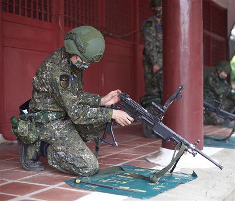 【新制教召強固國防】武器複訓、戰傷急救 強化臨戰應變 軍聞 【新制教召強固國防】武器複訓、戰傷急救 強化臨戰應變 青年日報