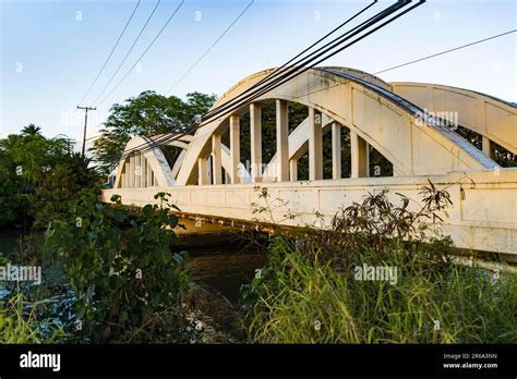 Rainbow Bridge In Northern Town Haleiwa Oahu Hawaii Stock Photo Alamy