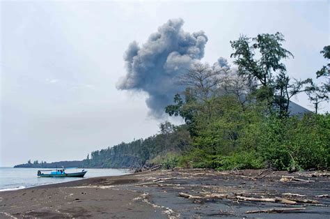 krakatau (1) - Travelmarbles