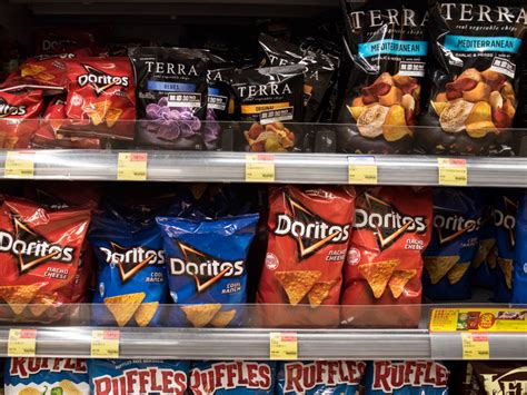 A Definitive Ranking Of Popular Potato Chip Brands, 51% OFF