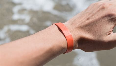 Using Silicone Wristbands To Measure Air Quality Vital Record