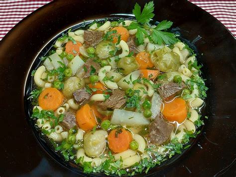 Chicas Rindfleischsuppe mit viel Gemüse von chica Chefkoch