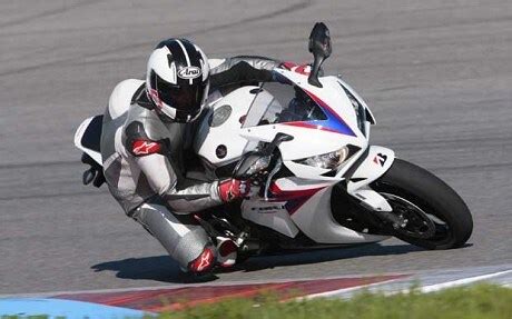 Honda Fireblade review