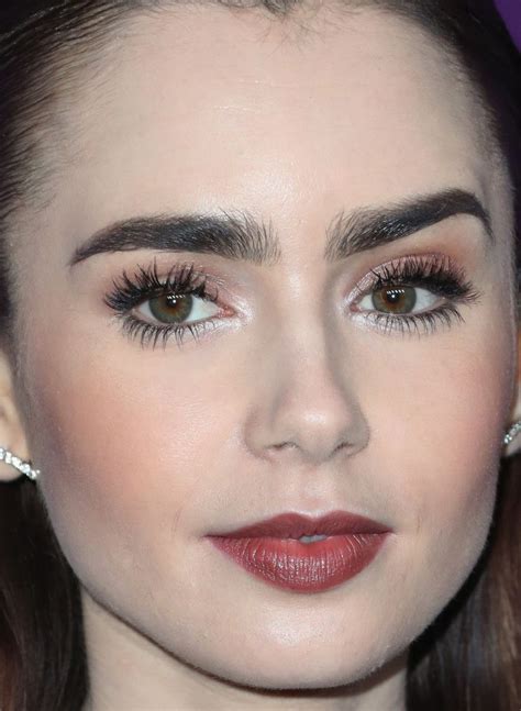 Close Up Of Lily Collins At The 2017 Costume Designers Guild Awards Makeup Tips Beauty Makeup