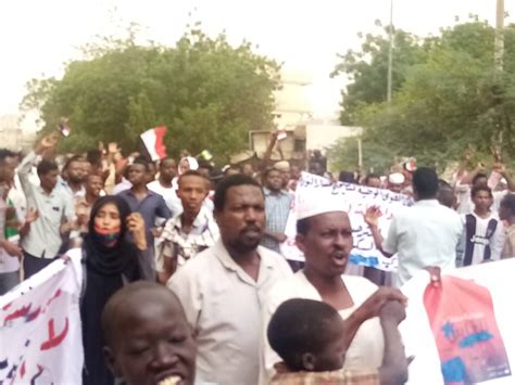 السودان احتجاجات كبيرة في الخرطوم للتنديد بالبعثة الاممية والأوضاع