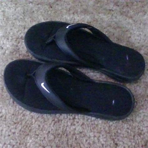 Nike Shoes Size 7 Nike Memory Foam Flip Flop Sandals Poshmark