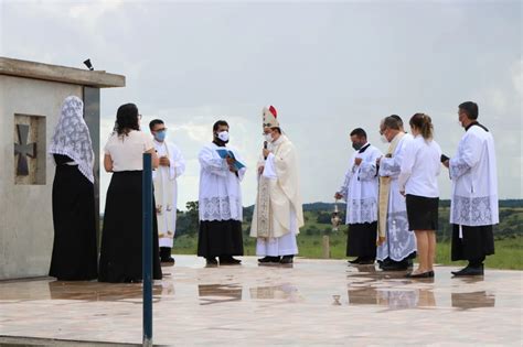 Nova América celebra a Misericórdia Diocese de Rubiataba