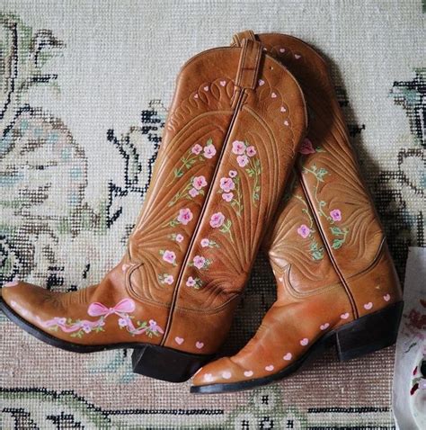 Pin By Morgan Banbury On Shoes Cowboy Boots Cowgirl Boots Boots