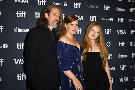 Amy Adams steps out with husband Darren, daughter Aviana at TIFF