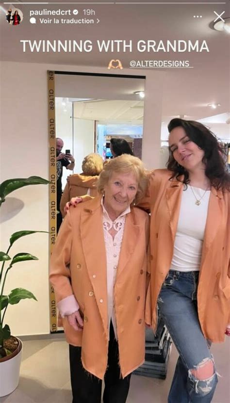 PHOTO Pauline Ducruet coordonnée avec sa grand mère Maguy de vraies