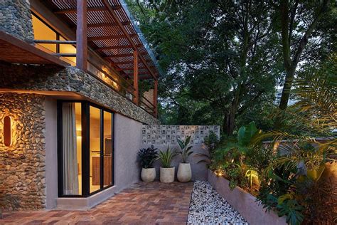 Esta Casa Hotel Es Un Oasis De Descanso En Medio De La Ciudad De Medell N