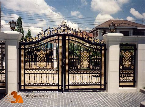 Pintu Gerbang Teralis Besi BengkelTeralis