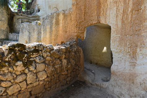 Zungri VV La città di pietra Insediamento rupestre degli Flickr