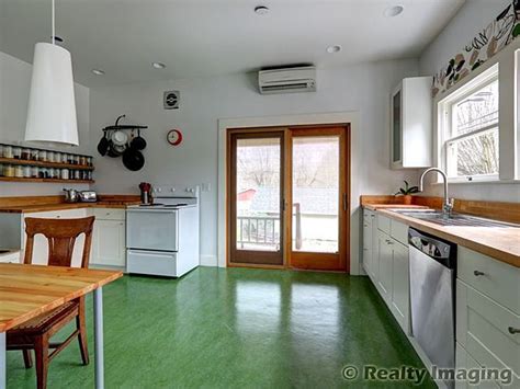 Green Floor Minimal Cabinets Wood Counters This Kitchen Makes Me So Happy Kitchen