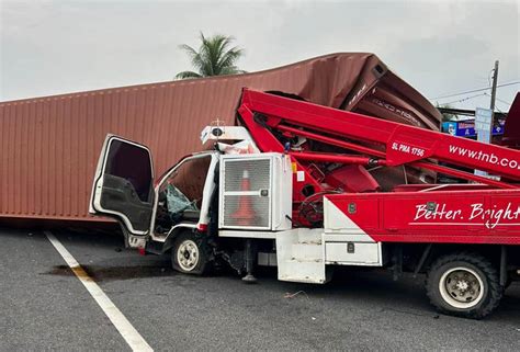 牵引车失控撞吊车 致一死一伤事故 地方 北马新闻