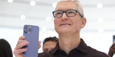 Tim Cook Didn T Have One More Thing So Apple Offered Consumers A Break For Once Dabble