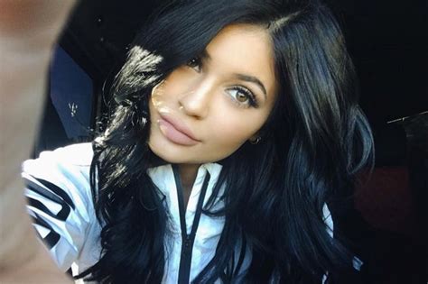 Kylie Jenner Makeup Routine