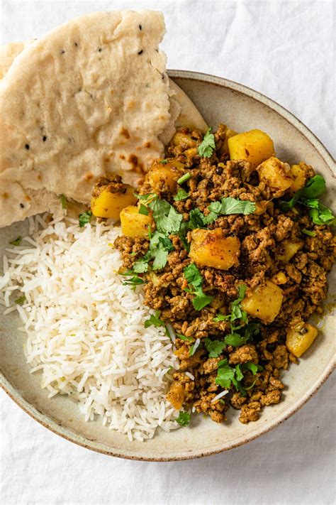 Pakistani Aloo Keema Ground Beef And Potato Curry Tea For Turmeric