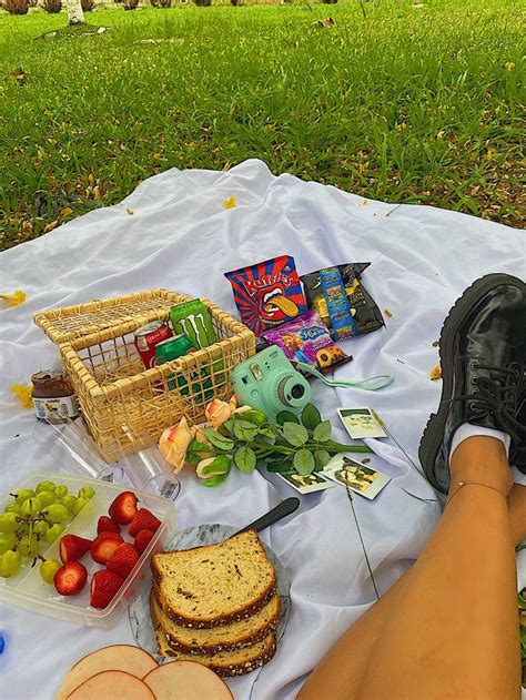 Aesthetic Picnic Romantic Picnic Food Picnic Inspiration Picnic Food