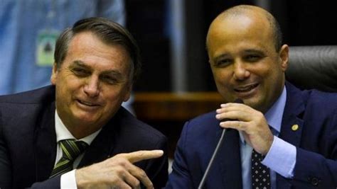 Major Vitor Hugo A Aposta De Bolsonaro Para Assumir O Pp Em Goi S