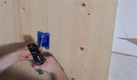 how much wire to leave in electrical box