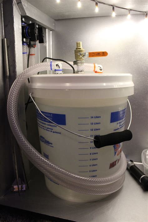 Diy Gallon Bucket Flow Through Bait Tank Plumbing Diagram