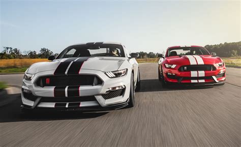 2016 Ford Mustang Shelby Gt350 Gt350r Test Review Car And Driver