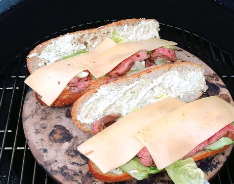 Steak Sandwich Met Rundvlees Lekker Tafelen