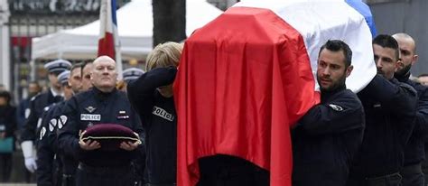 Lyon 30 Ans De Prison Pour Le Chauffeur Dun Fourgon Qui A Tué Un