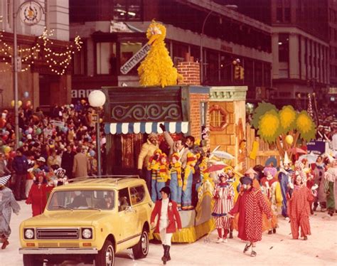 Sesame-Street-float-1978-–-1st-ever-Sesame-Street-float - Pee-wee's blog