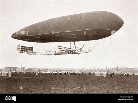 French Airship Dirigible Banque De Photographies Et Dimages Haute