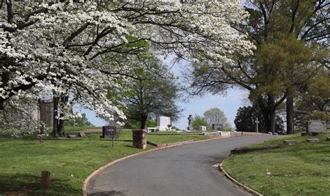 Elmwood Cemetery — Historic Elmwood Pinewood Cemetery