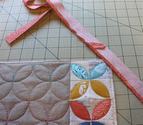 Check Out These Mug Rug Binding Tips From The Crafty Quilter That Will