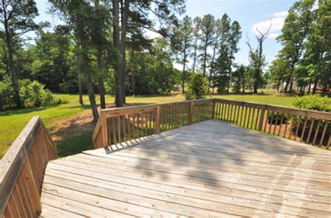 TREATED PINE DECKING