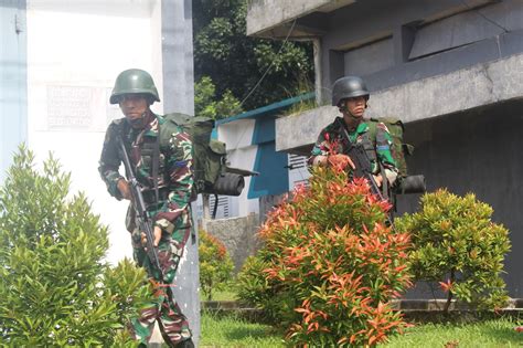 Tingkatkan Naluri Tempur Prajurit Petarung Yonif Marinir